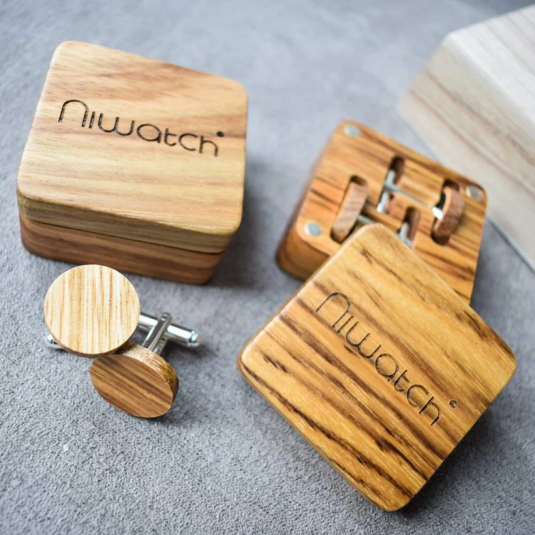 drewniane-spinki-do-mankietow-w-pudelku-z-drewna-zebrawood-1.jpg