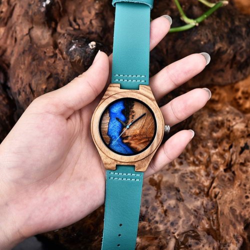 zegarek-drewniany-niwatch-epoxy-z-zywica-na-niebieskim-pasku-45mm-2.jpg