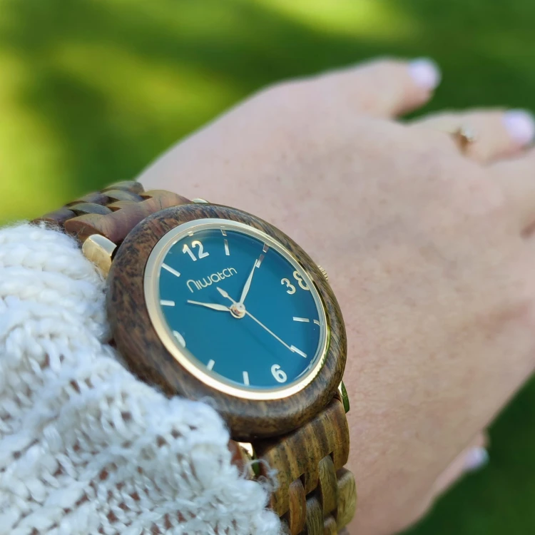 zegarek-drewaniany-niwatch-fragile-zielony-sandalowiec-9.jpg