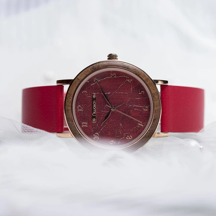 damski-zegarek-niwatch-classic-czerwony-motyw-marmuru-3.jpg