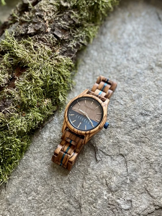 zegarek-miesiace-datownik-niwatch.jpeg